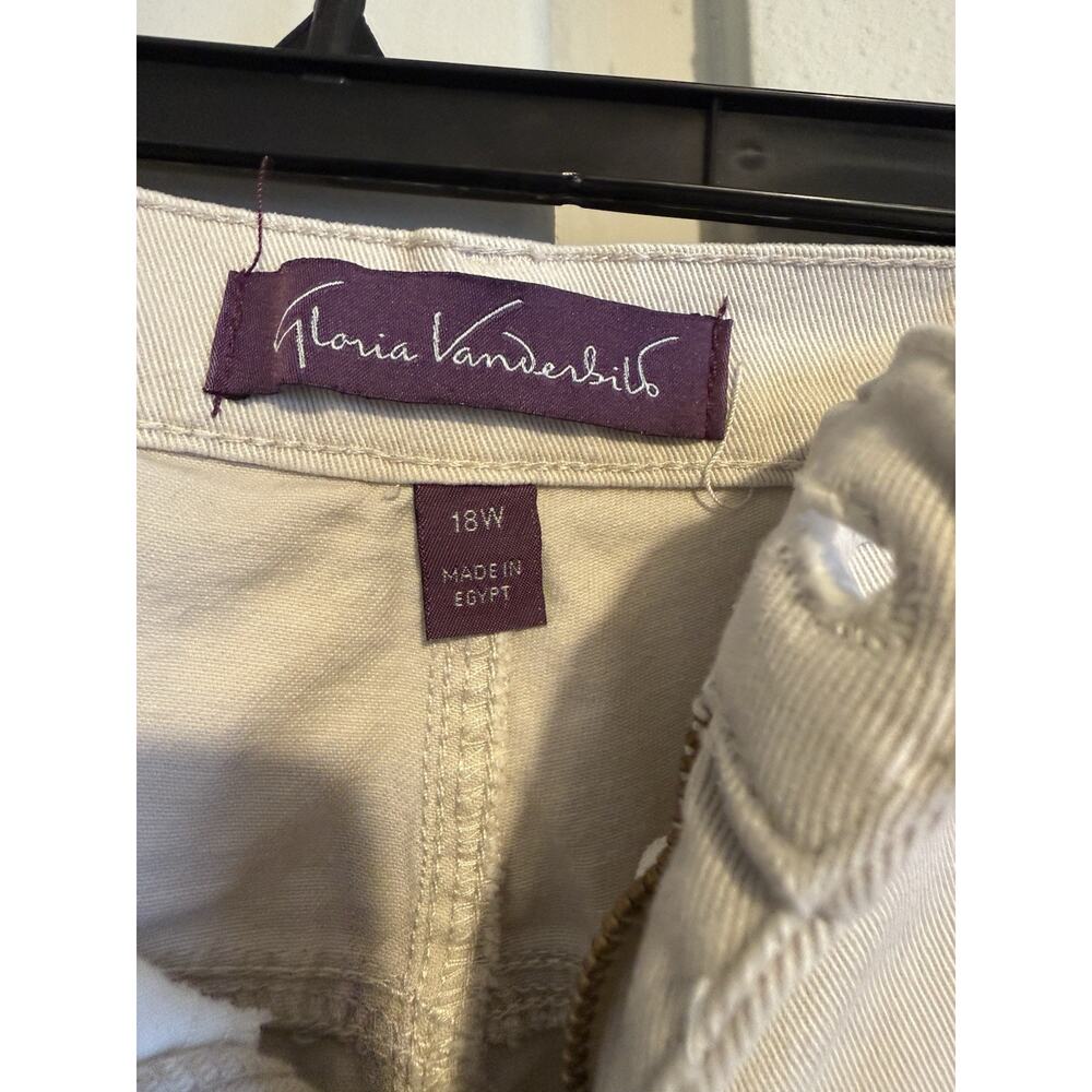 Gloria Vanderbilt Amanda Shorts Womens 18W Tan Khaki Denim All-Around Slimming - Picture 3 of 5